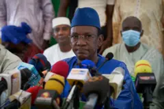 Choguel Maïga, ancien Premier ministre du Mali s'adressant à la presse.
