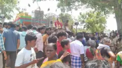 மண்டகப்படி ஒதுக்குவதில் இருதரப்பினர் இடையே பிரச்னை 