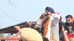 ਨਾਭਾ ਜੇਲ੍ਹ ਤੋਂ ਬਾਹਰ ਆਉਂਦੇ ਹੋਏ ਮਜੀਠੀਆ