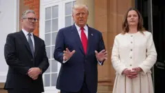 Дональд Трамп з Кіром Стармером і його дружиною Вікторією Стармер