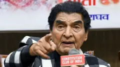 अभिनेते असरानी