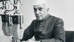 भारत के पहले प्रधानमंत्री जवाहरलाल नेहरू