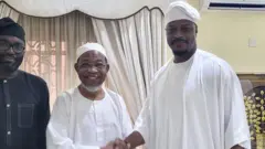 Rauf Aregbesola ati Gbadebo Rhodes-Vivour, oludipo sipo gomina tẹlẹ fẹgbẹ oṣelu Labour Party nipinlẹ Eko