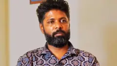 गुजरात के आणंद में रहने वाले तरुण पटेल