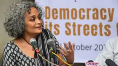 అరుంధతీ రాయ్ 