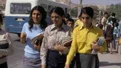 Wanafunzi nchini Iran katika miaka ya 70