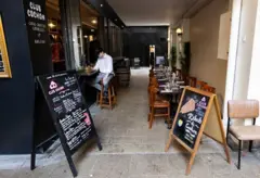 पेरिस का एक रेस्तरां