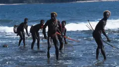 Pesca de jarawa em Andaman.