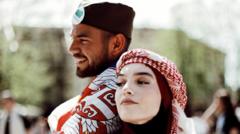 'Kobre' u odbrani u Novom Sadu, studenti Savo i Nadija: Najbolje fotografije u Srbiji za 2025.