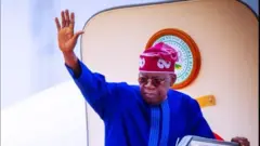 Aworan Aarẹ Bola Tinubu