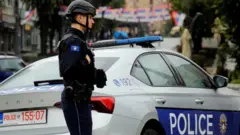 تنش‌ها در شمال کوزوو از ماه مه و پس از انتخابات محلی مناقشه برانگیز که منجر درگیری‌های خشونت‌آمیز شد، بیشتر شده است