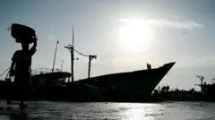 வடசென்னை 

