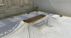 முகலாய பேரரசர் ஔரங்கசீப் மகராஷ்டிராவில் மிகவும் எளிய கல்லறையில் புகைக்கப்பட்டது ஏன்?