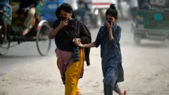 ঢাকার রাস্তায় বায়ুদূষণ