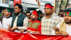 बार-बार राजनीति में कुछ नया करने का वादा करने के बावजूद, एनसीपी आखिरकार पुरानी राजनीतिक ताकतों के साथ गठजोड़ के लिए बातचीत में जुट गई है.