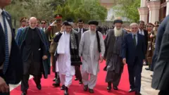 مقام‌های دولت پیشین در مراسم بازگشت گلبدین حکمتیار به کابل