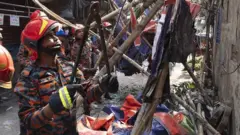 ভূমিকম্পের পর ফায়ার সার্ভিসের তৎপরতা