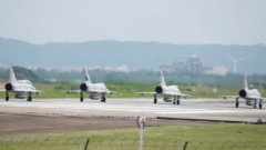 Máy bay Đài Loan chuẩn bị cất cánh đáp trả cuộc tập trận của Trung Quốc