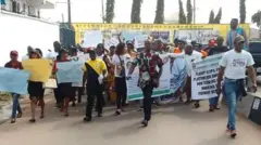 Ndi na-eme ngagharị iwe