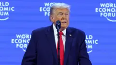 Doonaald Tiraamp Fooramii Dinagdee Addunyaa Deevos irratti