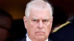 اندرو، ۶۵ ساله و برادر کوچک‌تر پادشاه، در ماه‌های اخیر با پرسش‌های بیشتری درباره زندگی خصوصی‌اش روبه‌رو بوده است