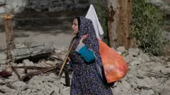 فلسطينية نازحة