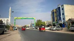 Dowlad goboleedka curdanka ah ee Waqooyi Bari ayaa war saxaafadeed uu soo saaray waxa uu eedeyn ugu jeediyay qaar ka mid ah shirkadaha Isgaarsiinta iyo Bangiyada ka hawlgala Dolwad Goboleedka Waqooyi Bari, kuwaas oo uu ku eedeeyay in ay si cad u diideen bixinta cashuuraha ku waajibay iyo inay la shaqeeyaan dawlad dhiska Waqooyi Bari