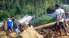 பப்புவா நியூ கினி நிலச்சரிவு