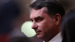 Flavio Bolsonaro, de perfil