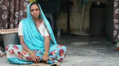 बुलंदशहरच्या सुनीता यांचे पती गंभीर आजारी होते. याच काळात एका विमा घोटाळा करणाऱ्या टोळीने त्यांच्याशी संपर्क साधला.