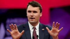 El fundador y presidente de Turning Point USA, Charlie Kirk, habla en la Conferencia de Acción Política Conservadora (CPAC) en National Harbor en Oxon Hill, Maryland, EE. UU., el 28 de febrero de 2019.