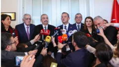 DEM Parti heyeti ve CHP lideri Özgür Özel ve ekibi basına açıklama yapıyor