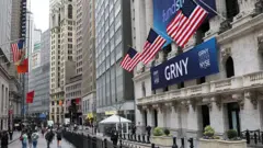 Здание Нью-Йоркской фондовой биржи