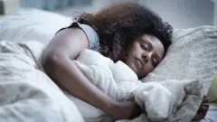 Ni iyihe position nziza yo kuryamamo