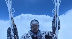 పారా గ్లైడింగ్ చేస్తూ అప్‌డ్రాఫ్ట్‌తో మేఘాల్లోకి వెళ్లాడు 