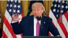 Aare Donald Trump