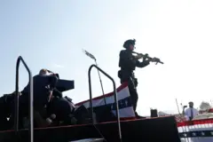 මහජනතාව කළ දැනුම් දීම පොලීසිය නොතැකීම සහ තුවක්කුකරු ට්‍රම්ප්ට වෙඩි තැබූ ආකාරය පෙන්වන වීඩියෝ සාක්ෂි