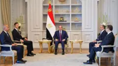 الرئيس عبدالفتاح السيسي استقبل في العلمين جاريد كوشنر بحضور وزير الخارجية المصري بدر عبدالعاطي