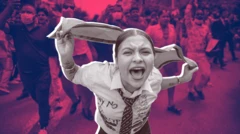 နိုဝင်ဘာလ ၈ ရက်မှာ နီပေါနိုင်ငံ ခေတ္တမန္ဒူမြို့က လွှတ်တော်ရှေ့ ဆန္ဒပြပွဲမှာ မြင်တွေ့ရတဲ့ နီပေါ ကျောင်းသူငယ်တစ်ဦး 