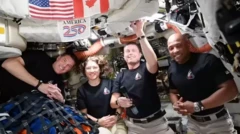 Di astronauts as dem dey tok to Trump for di spacecraft