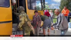 ယူကရိန်း နယ်စပ်က ရုရှားပြည်သူတွေကို ဘေးလွတ်ရာကို ရွှေ့ပေး