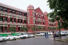 ၂၀၁၅ ခုနှစ်က ရန်ကုန်ဆေးရုံကြီးမြင်ကွင်း 