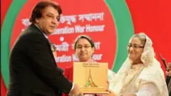 آصف شاکر سنہ 1971 میں نیپ سے وابستہ تھے