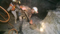 દક્ષિણ આફ્રિકામાં છ હજાર જેટલી ત્યજી દેવાયેલી સેનાની ખાણો