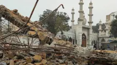 तुर्कमान गेट पर हुई अतिक्रमण हटाने की कार्रवाई