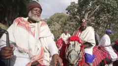 Hayyuun yaa'a Roobalee farda yaabbatanii