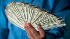 အာနုဟာ စက်တင်ဘာလတုန်းက ရူပီးငွေ သန်း ၂၅၀  ဒေါ်လာနဲ့ဆိုရင် ၃ သန်းကျော် ထီပေါက်ခဲ့