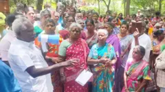 திருவண்ணாமலை: 554 ஏக்கர் ஆக்கிரமிப்புகளால் கிரிவலப் பாதைக்கு ஆபத்தா?