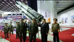 Шойгу Түндүк Кореяга барган учуру