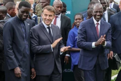 Diomaye Faye, Emmanuel Macron et William Ruto